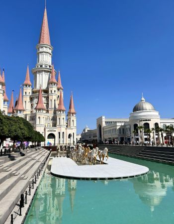 Go and travel with Tour Trekkers