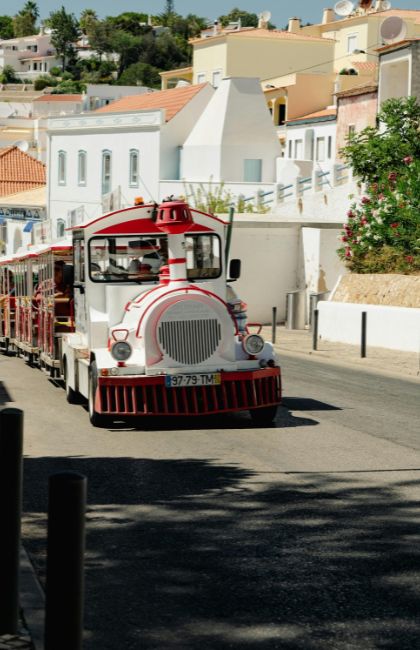 Tour Trekkers helps you in every step